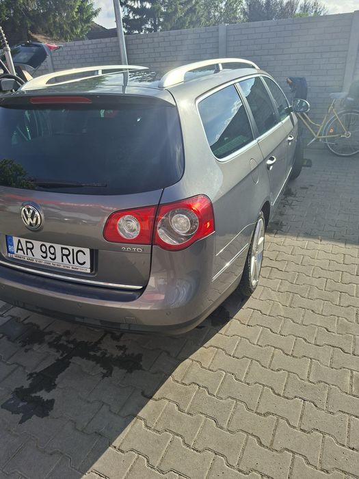 Vând w passat  an 2007