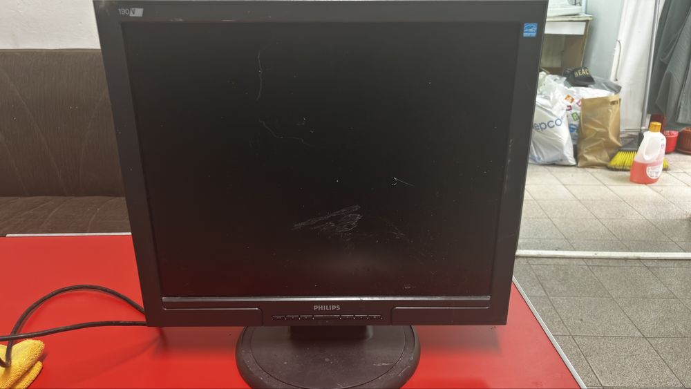 Продавам Монитори