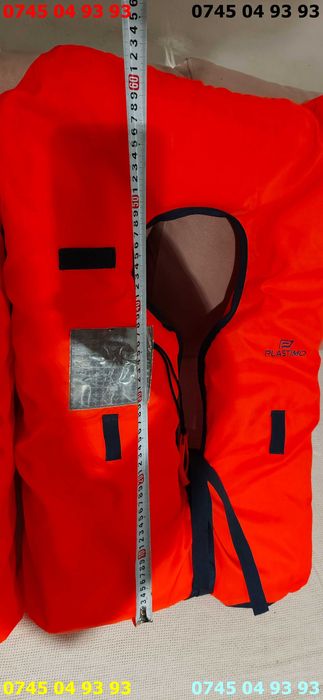 veste de salvare NOI pret pe ambele marimi diferite  50 54 L si XL si celalta 42 48 M