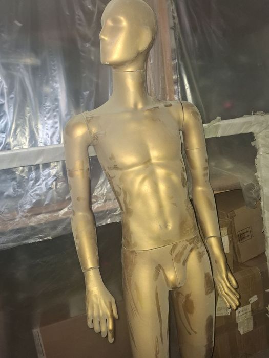 Manikinlar sotiladi narxini kiliwamz