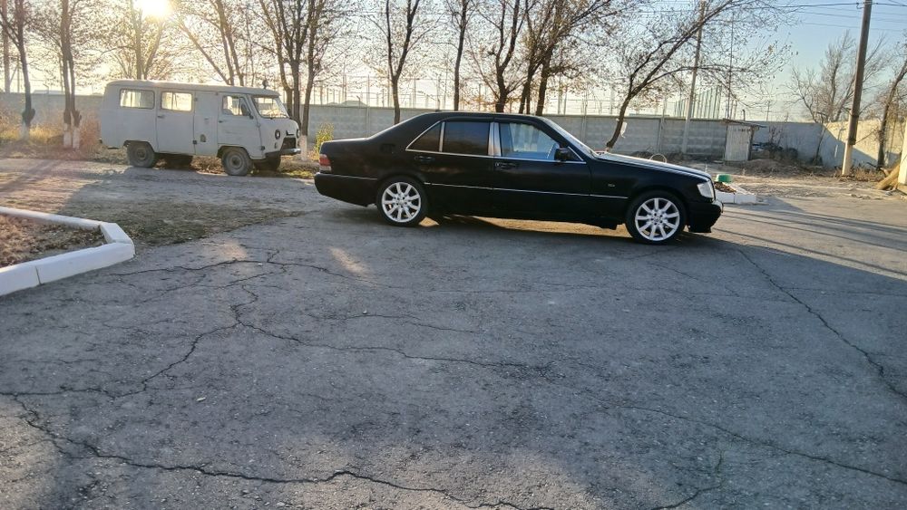 Продам Мерседес бенц 300se