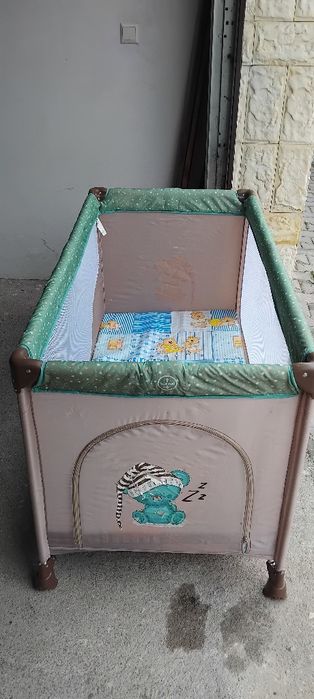 Сгъваема детска  кошара