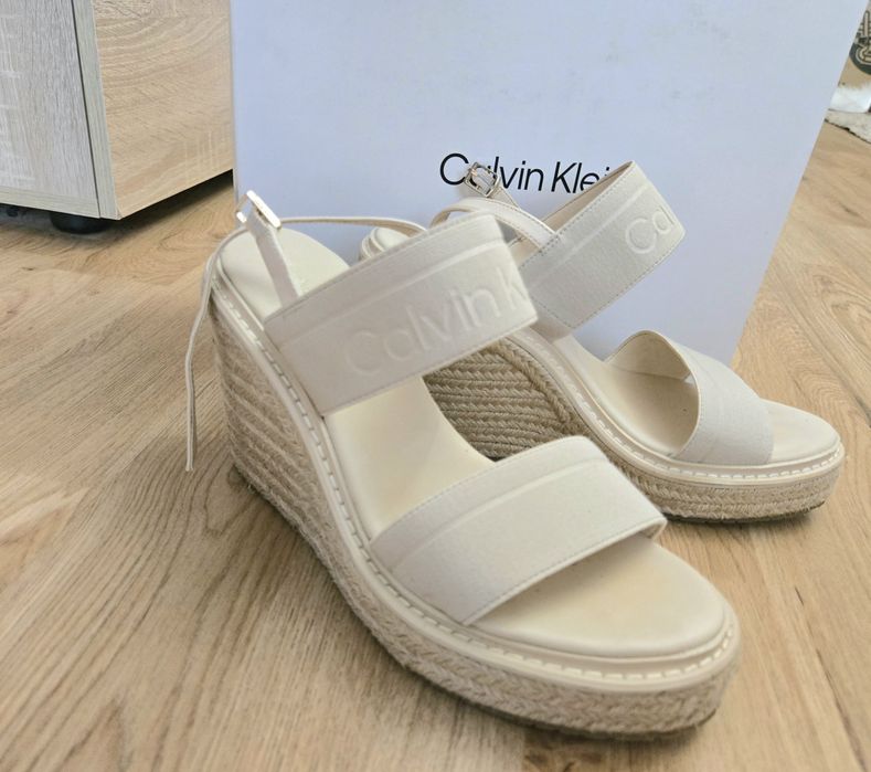 Calvin klein сандали,ескадрили на платформа