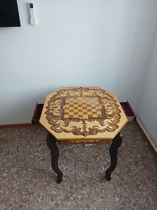 Стол дерево нарезной