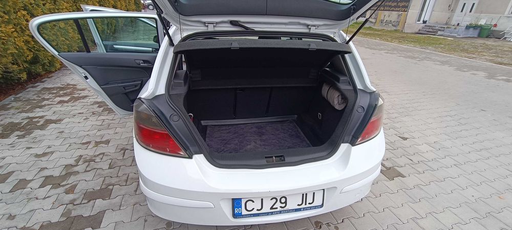Vând Opel Astra H Unic Proprietar! Echipare Cosmo.