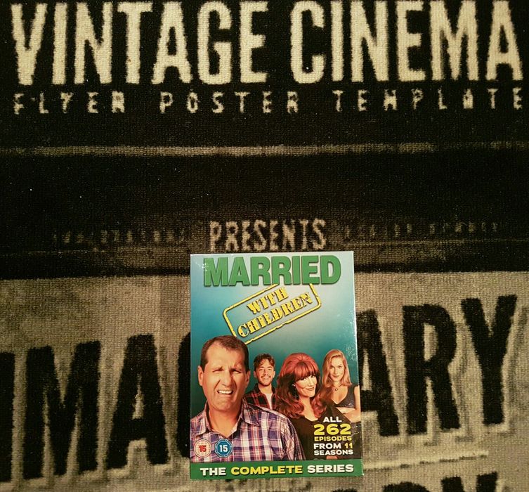 FILM SERIAL Married With Children 33 DVD Box (Familia Bundy) Original