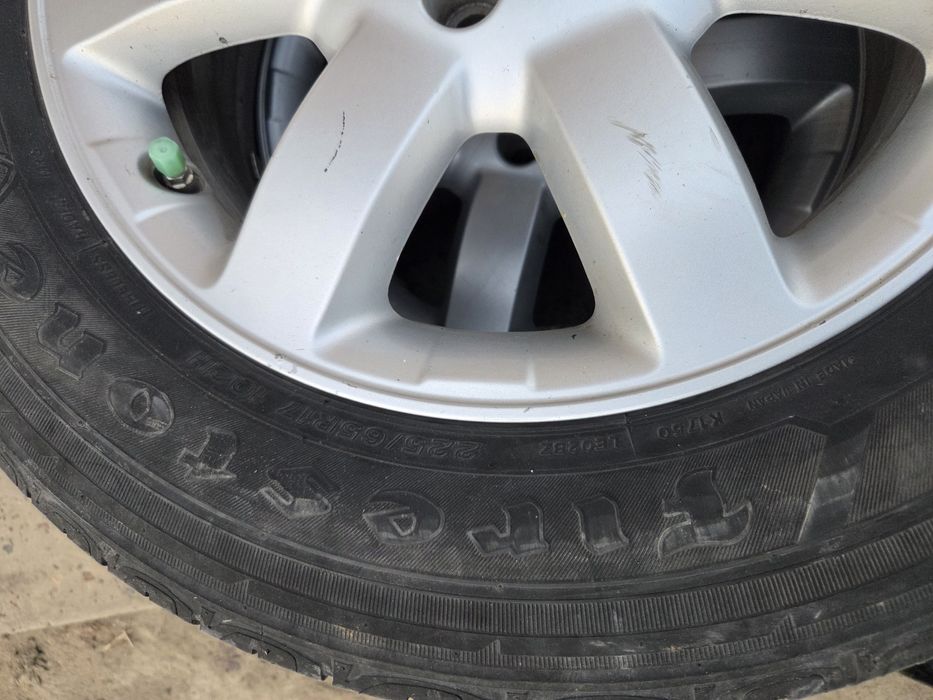 Летние шины . . .