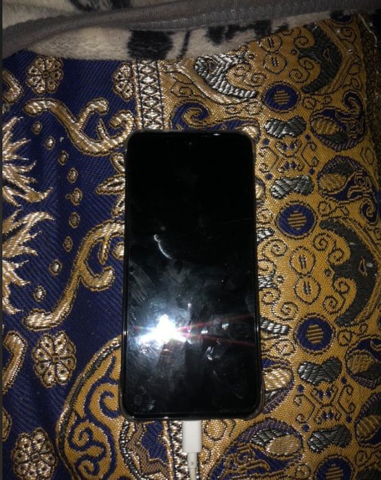 Vând infinix HOT 50i