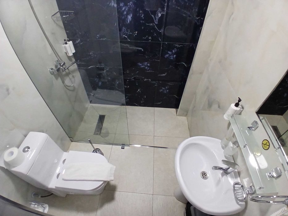 Посуточная аренда номера (Beshchinar Hotel)