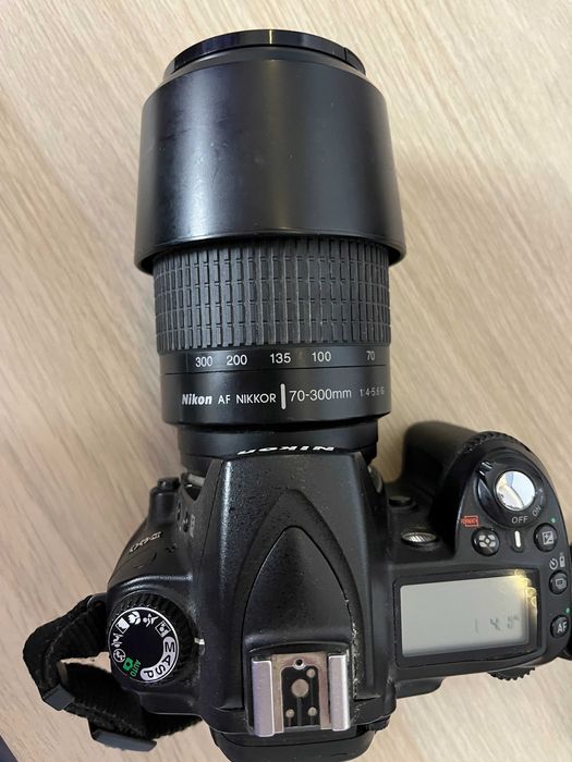 NIkon D90 + 70-300mm f4.5-6.3