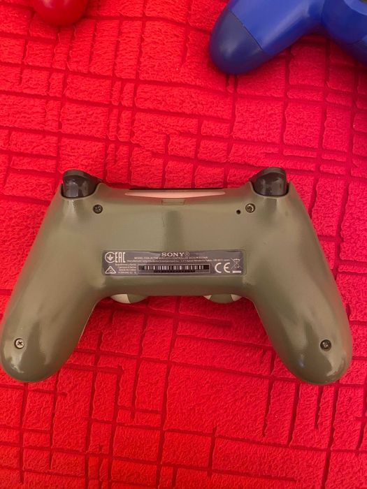 Оригинални джойстици за Playstation 4 Dualshock 4 V2 Рециклиран PS4 Гаранция червен,син,камуфлаж,бял,черен.