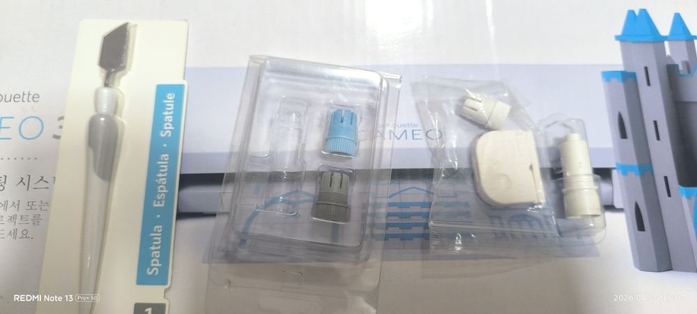 Plotter Silhouette Cameo 3 sotiladi