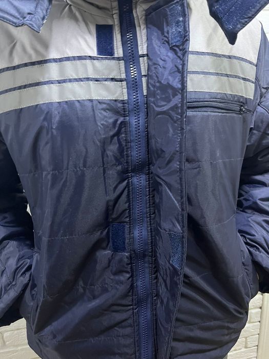 Продам зимнюю куртку спецовку