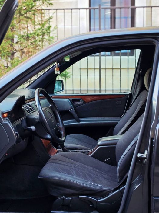 Продам мерседес w210
