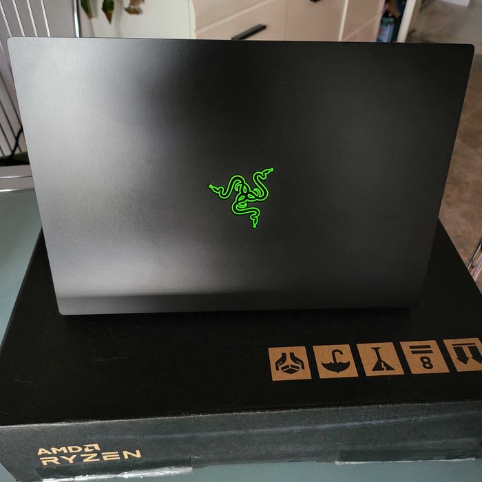 Razer Blade 14 165Hz QHD, Ryzen 9 5900HX, 16GB RAM, 2TB SSD, RTX 3070
