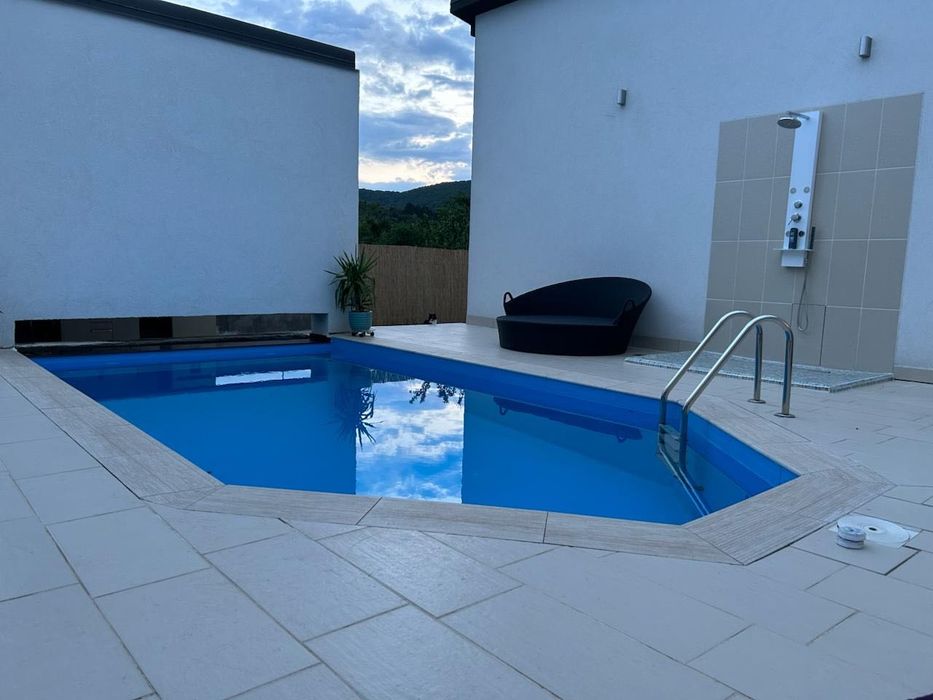 Casa de vanzare pe parter