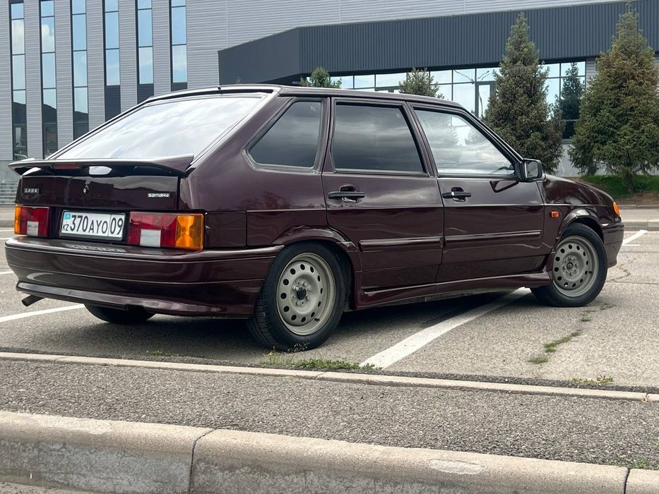 Автомобиль Ваз 2114