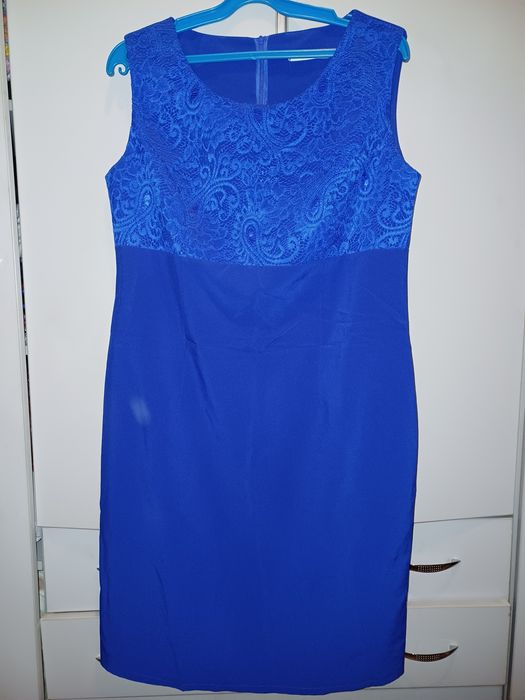 Продам платье недорого