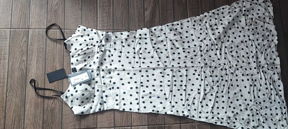 Страхотна Рокля Dolce & Gaban