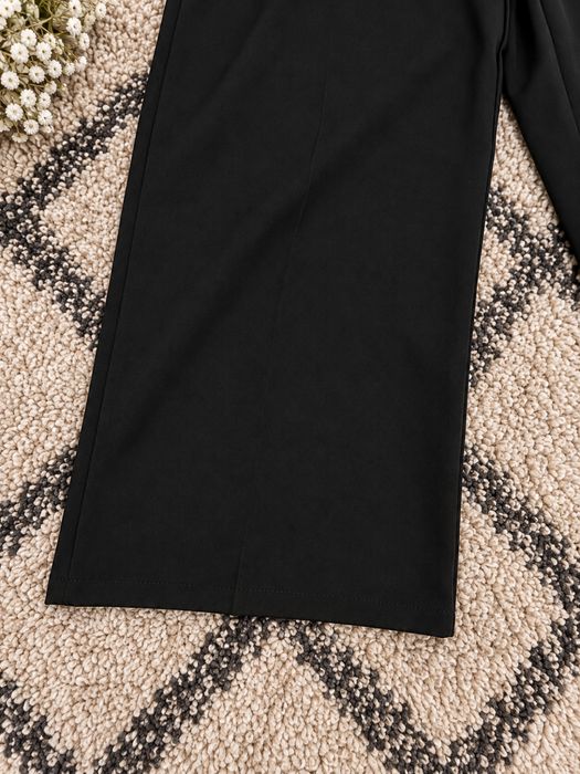 Pantaloni negri eleganți VICBEE M – croială largă, talie înaltă, curea