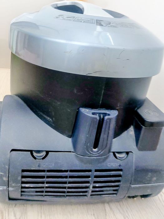 Пылесос отличный LG