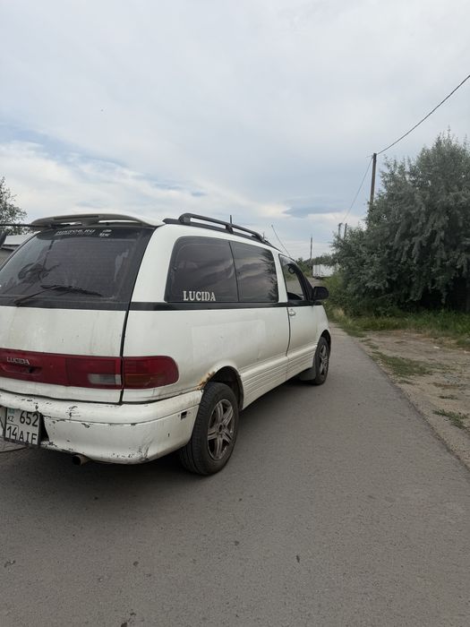 Продам тойоту люсиду