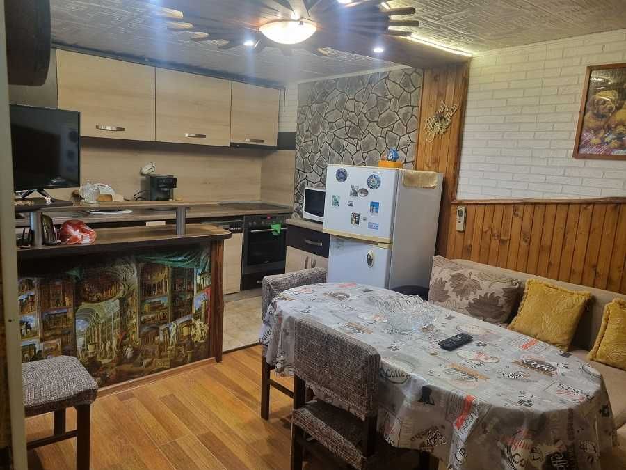 Продава се Къща в Пловдив, Център - 174 кв.м за 478 €/кв.м - Снимка #9