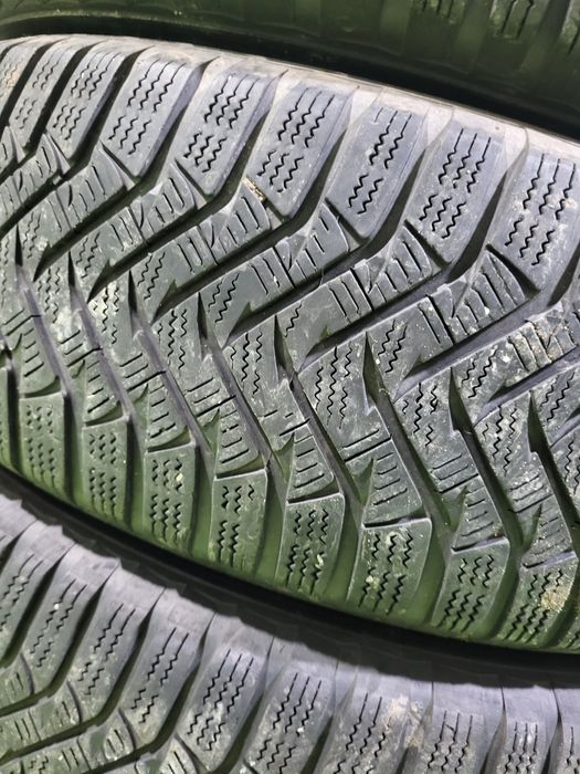 4 бр зимни 225/65/17 Laufen зимни гуми