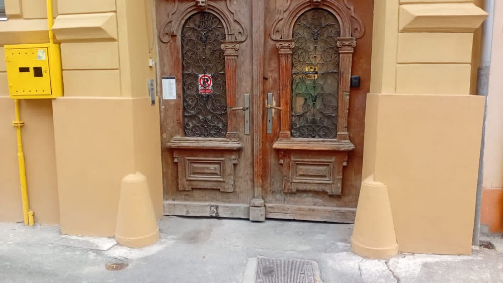 Inchiriez garaj sau spatiu depozitare zona Centrala , ARAD  45 m2