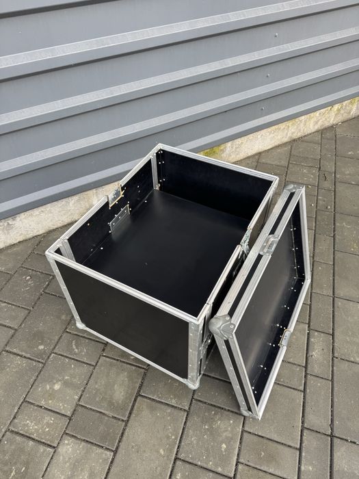 Rack- flight case 6U