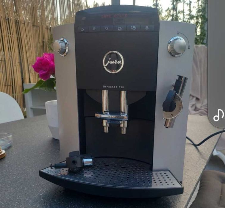 Aparat cafea Jura Impressa F50