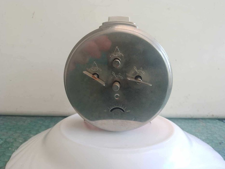Ceas desteptator de masa-mecanic JNSA fabricatie fosta YUGOSLAVIA