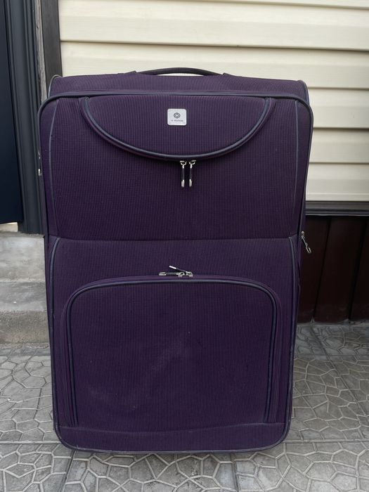 Продам чемодан 120 л в хорошем состоянии