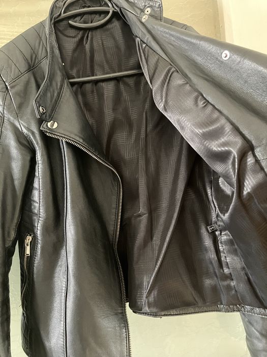 Черно яке от естествена кожа