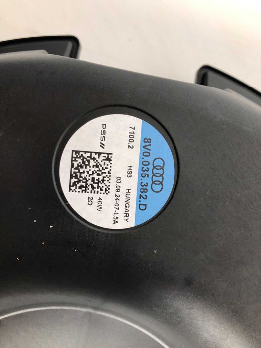 Нов оригинален субуфер Audi A3 8V OEM 8V0 035 382 D