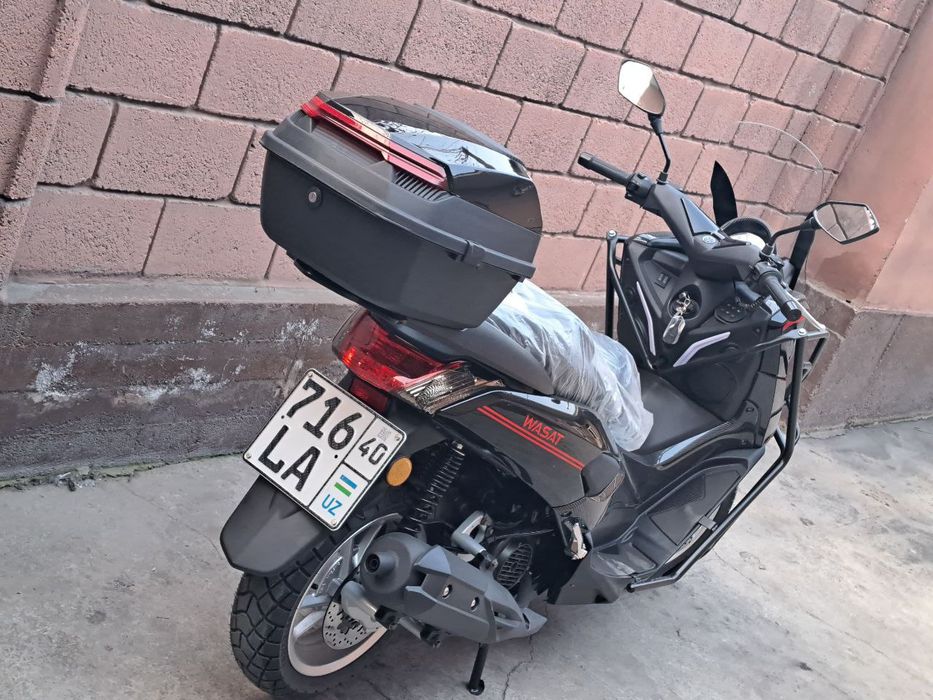 Продаётся N Max 175 cc!