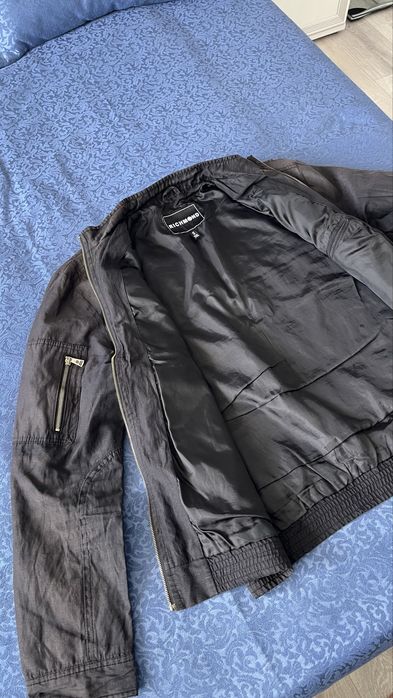 Продам мужскую куртку