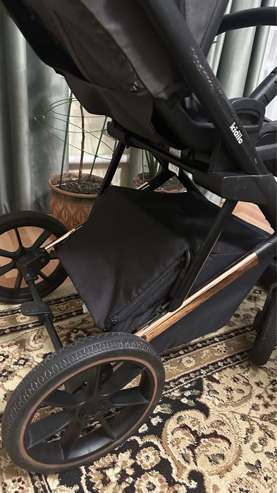 Продам детскую коляску