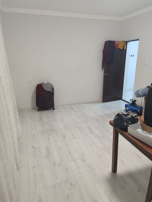 Uy sotiladi.. Uchastka