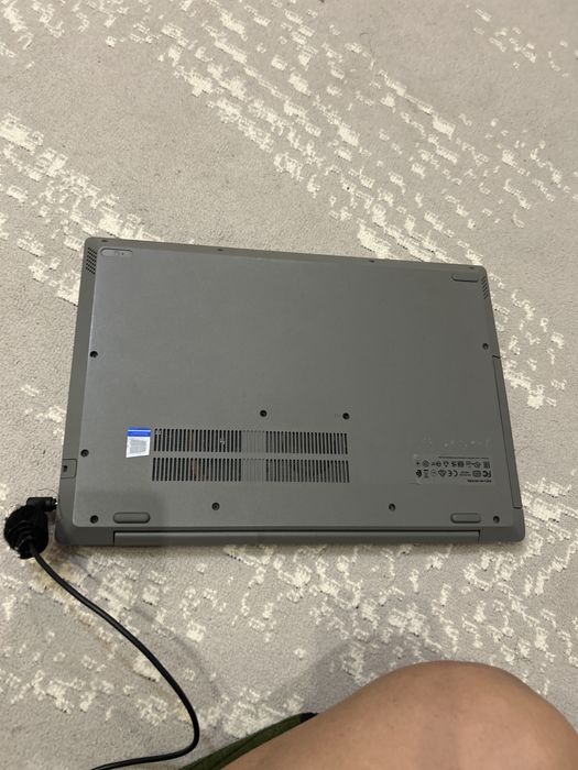 Ноутбук lenovo (не знаю модель)