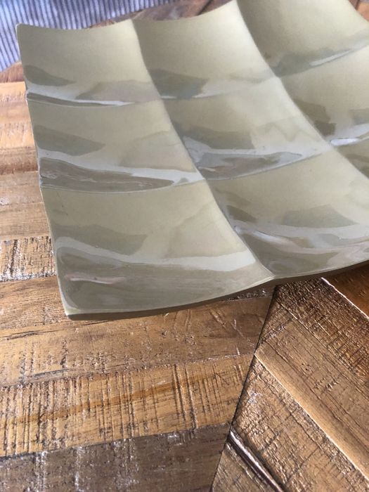 Фруктиера в златен цвят