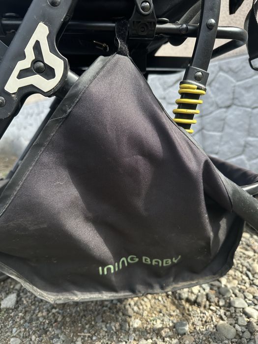 Коляска продам в