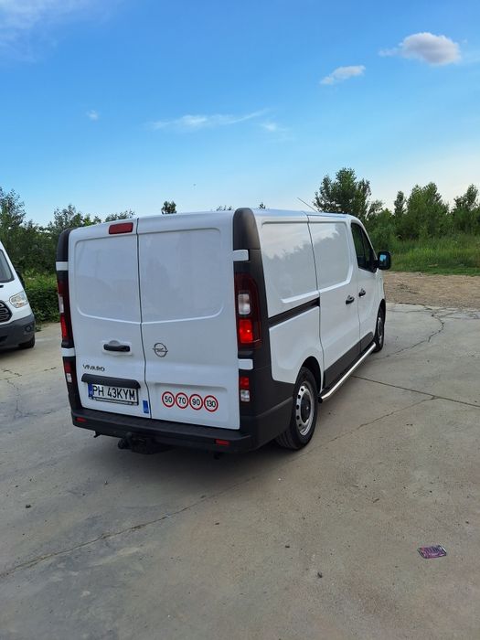 Opel vivaro 2015