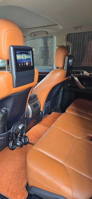 Продается автомобиль Lexus GX 460