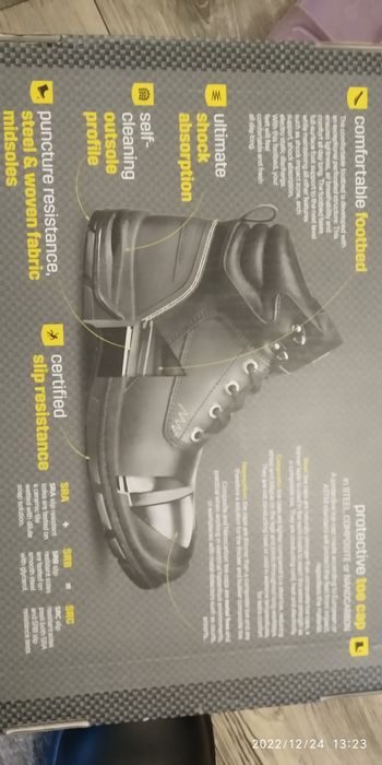 Продам Спец обувь