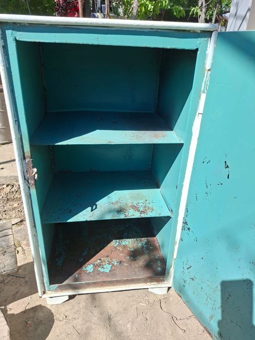 Сейф ручной  работы