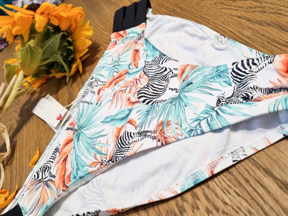 Нов дамски бански Esprit