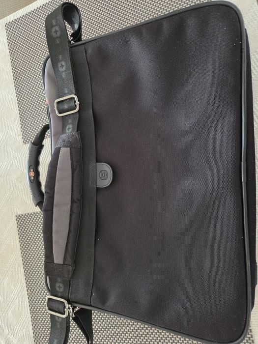 Чанта за лаптоп и документи Wenger
