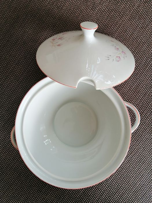 Супник  на  "китка " от 60-те