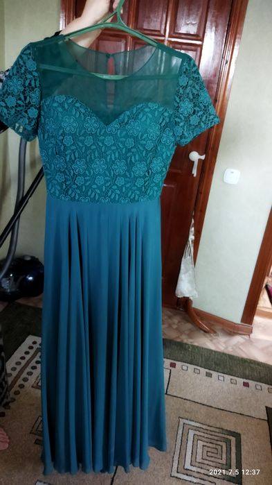 Срочно продам платье